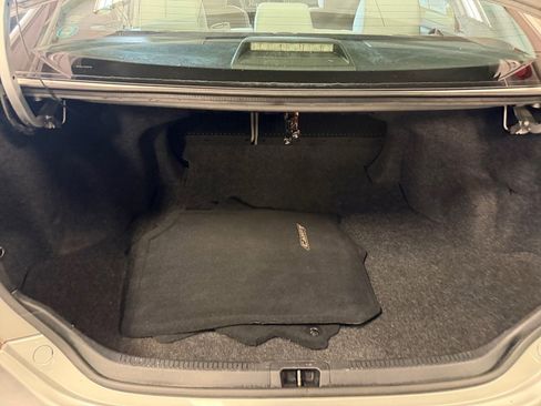 Used 2012 Toyota Camry LE FWD image 19