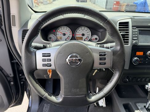 Used 2017 Nissan Frontier PRO-4X w/ Pro-4x Luxury Package AWD/4WD image 11