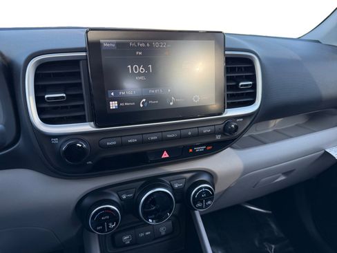 Certified 2023 Hyundai Venue SEL image 12