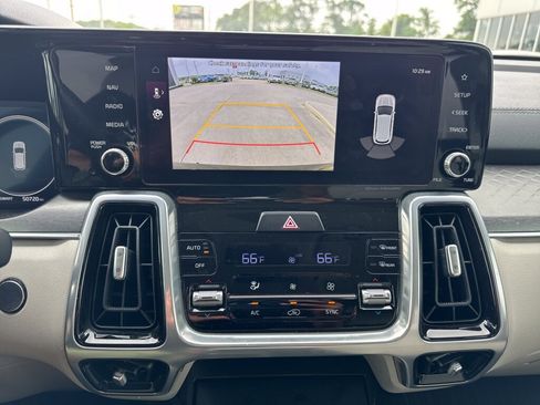Certified 2023 Kia Sorento SX FWD image 22