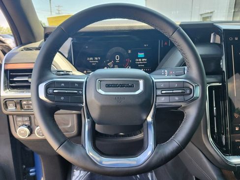 Used 2026 GMC Yukon XL Denali w/ Sun & Power Step Package AWD/4WD image 27