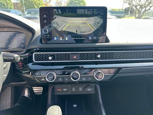 Used 2025 Honda Civic Sport image 19