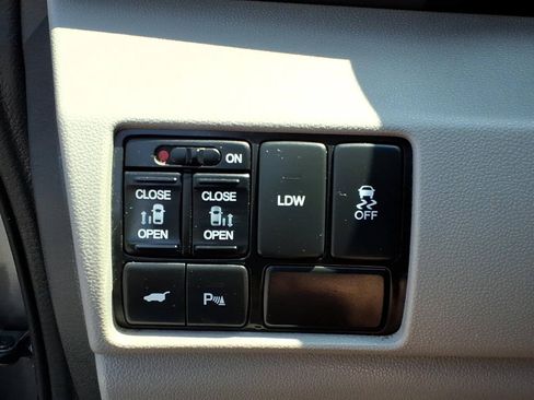 Used 2014 Honda Odyssey Touring image 28