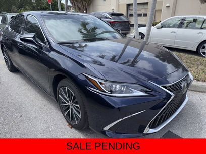 Used 2025 Lexus ES 300h w/ Premium Package