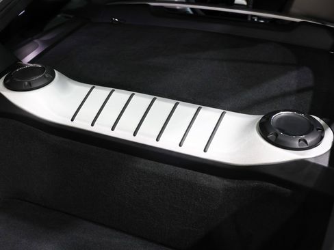 Used 2021 Porsche 718 Cayman GT4 w/ Light Design Package image 36