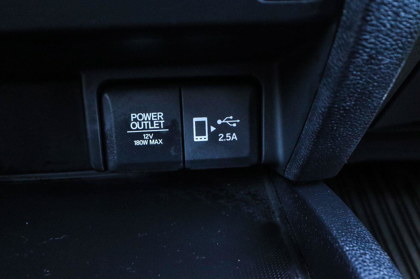Used 2019 Honda Pilot Touring image 12