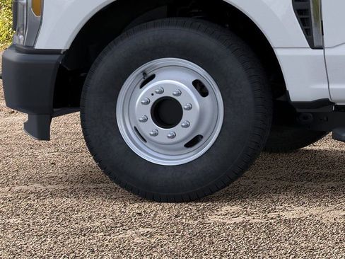 New 2025 Ford F350 XL RWD image 19
