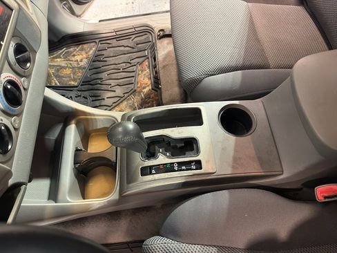 Used 2006 Toyota Tacoma PreRunner RWD image 18