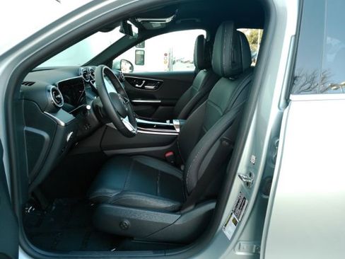 Used 2025 Mercedes-Benz GLC 300 image 14