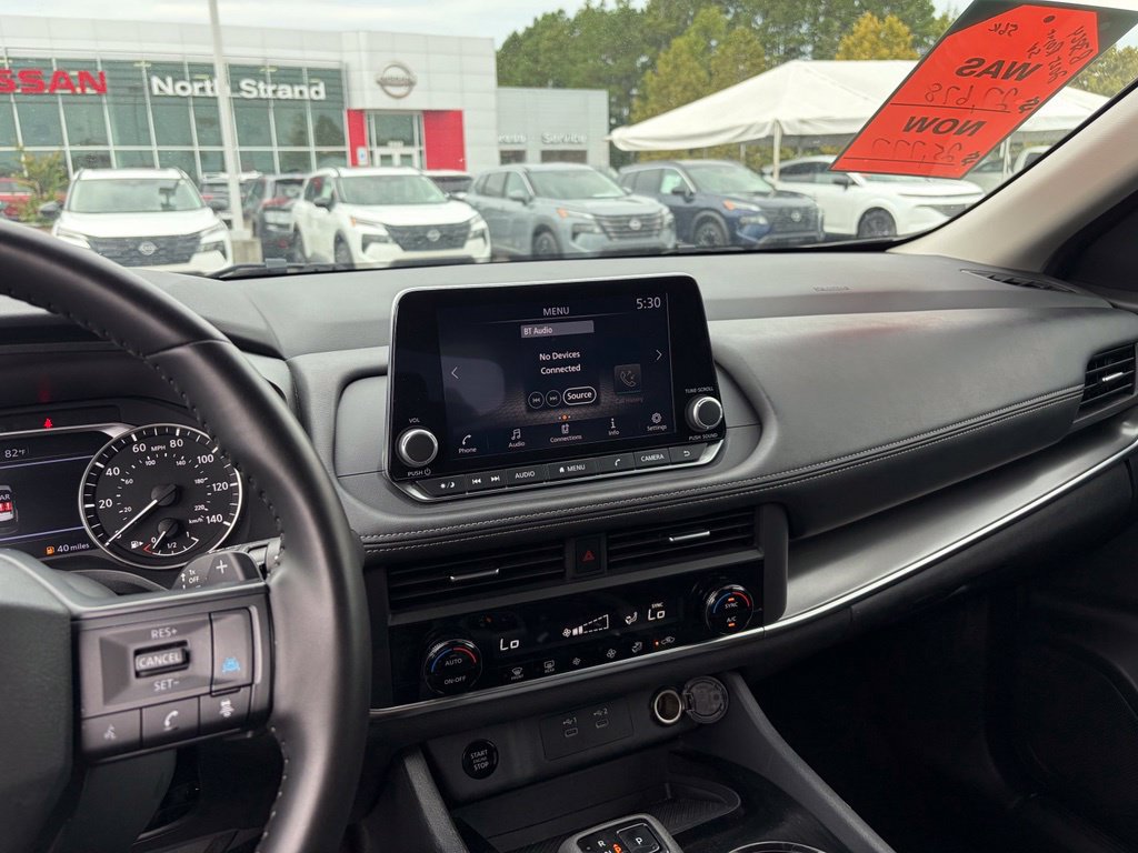 Certified 2025 Nissan Rogue SV FWD image 21