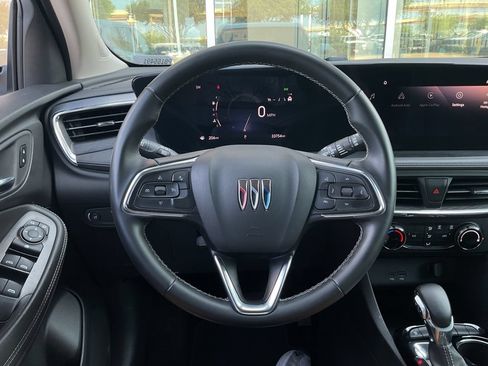 Used 2025 Buick Encore GX Preferred FWD image 28