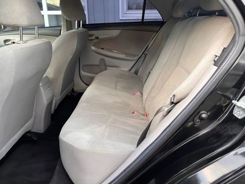 Used 2013 Toyota Corolla L image 23