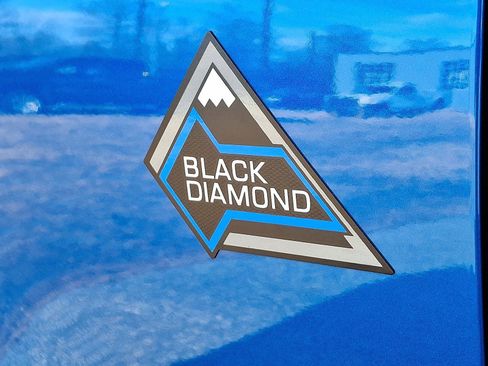 Used 2024 Ford Bronco Black Diamond image 30