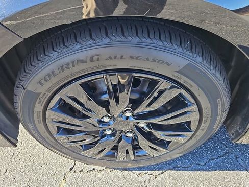 Used 2023 Toyota Corolla LE image 10