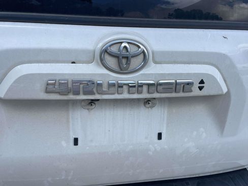 Used 2023 Toyota 4Runner SR5 Premium w/ Moonroof Package AWD/4WD image 5