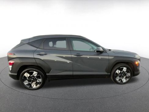 Used 2025 Hyundai Kona SEL image 16