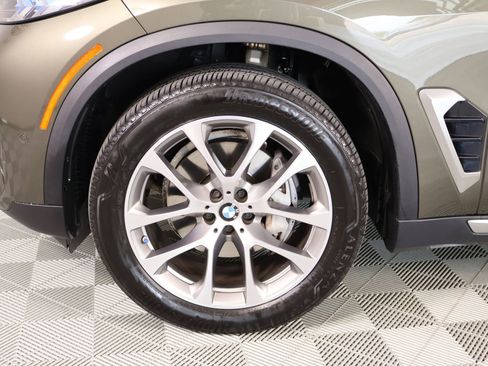 Certified 2024 BMW X5 xDrive40i w/ Executive Package AWD/4WD image 19