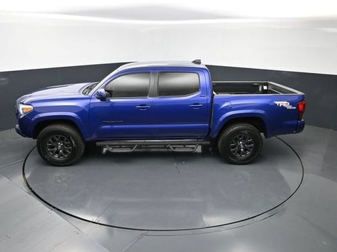 Used 2023 Toyota Tacoma SR5 RWD image 17
