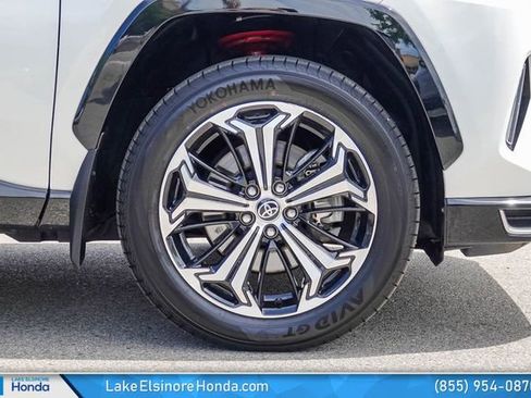 Used 2021 Toyota RAV4 XSE w/ Premium Package AWD/4WD image 9