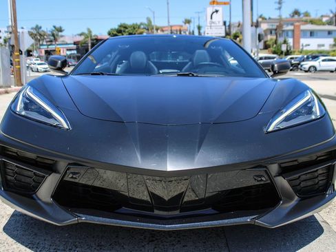 Used 2021 Chevrolet Corvette Stingray Premium Cpe w/ Z51 Performance Package RWD image 11