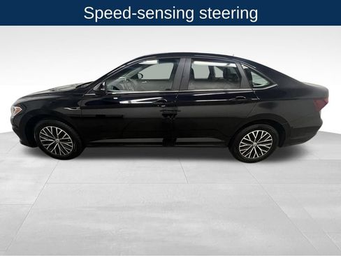 Used 2019 Volkswagen Jetta SEL w/ Cold Weather Package FWD image 9