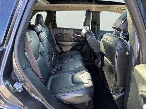 Used 2015 Jeep Cherokee Limited AWD/4WD image 19