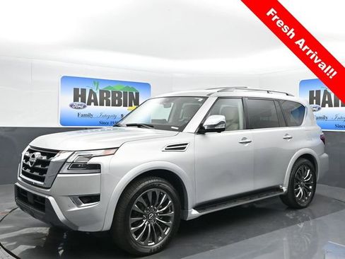 Used 2022 Nissan Armada Platinum image 1