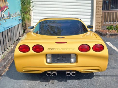 Used 2003 Chevrolet Corvette Coupe w/ Preferred Equipment Group image 26