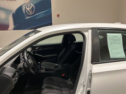 Used 2023 Honda Civic Sport image 14