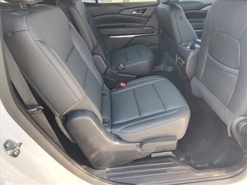 Certified 2026 Chevrolet Traverse LT FWD image 10