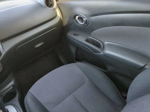 Used 2014 Nissan Versa SV FWD image 52