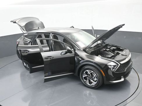 Used 2023 Kia Sportage LX image 68
