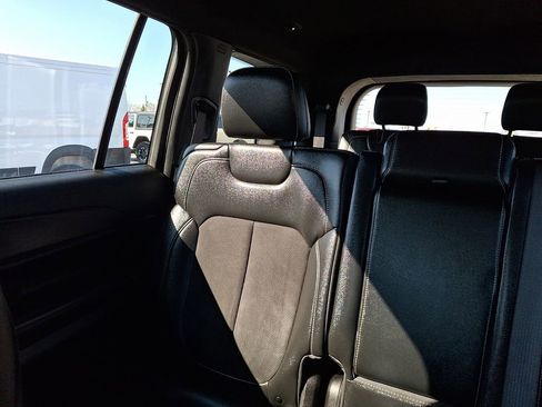 Used 2024 Jeep Grand Cherokee L Laredo AWD/4WD image 19