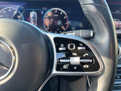 Used 2020 Mercedes-Benz E 350 4MATIC Sedan image 28