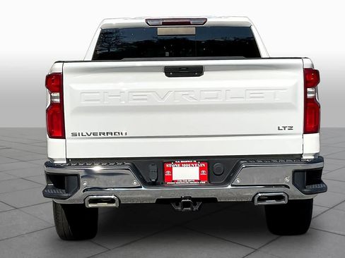 Used 2020 Chevrolet Silverado 1500 LTZ w/ LTZ Plus Package AWD/4WD image 5