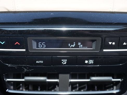 Used 2025 Acura MDX SH-AWD w/ Technology Package image 24
