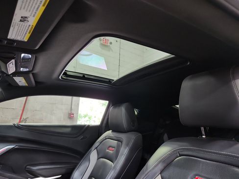 Used 2019 Chevrolet Camaro SS RWD image 2