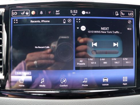 Used 2025 Chrysler Pacifica Select FWD image 38