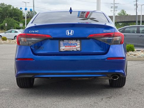Used 2022 Honda Civic Sport image 9