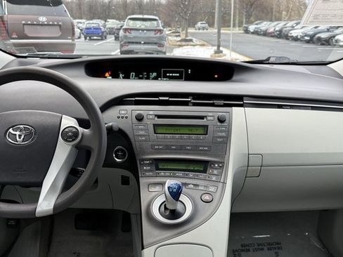 Used 2010 Toyota Prius Five image 24