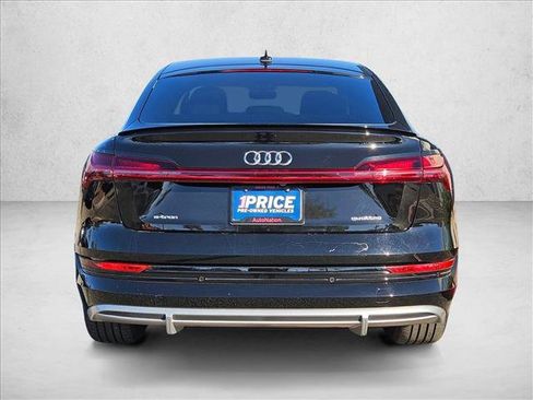 Used 2022 Audi e-tron Premium Plus image 6