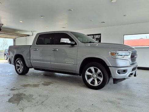 Used 2019 RAM 1500 Limited w/ Advanced Safety Group AWD/4WD image 15