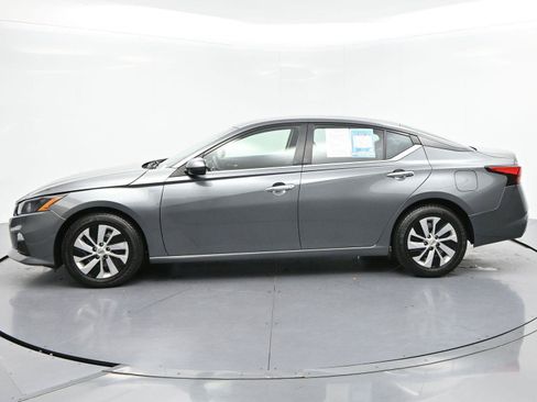Used 2022 Nissan Altima 2.5 S FWD image 4