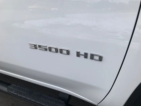 Used 2022 Chevrolet Silverado 3500 LT w/ Convenience Package image 42