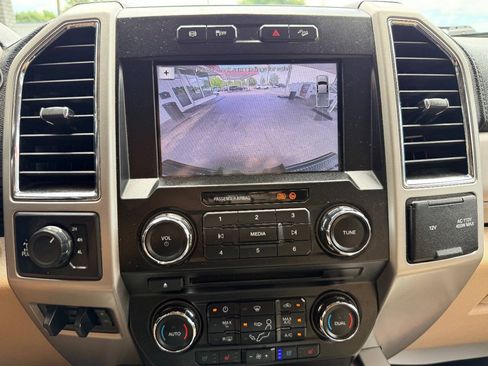 Used 2018 Ford F250 Lariat w/ Lariat Ultimate Package AWD/4WD image 27