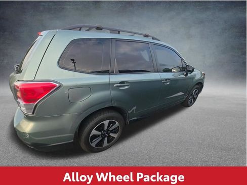 Used 2017 Subaru Forester 2.5i w/ Alloy Wheel Package AWD/4WD image 4