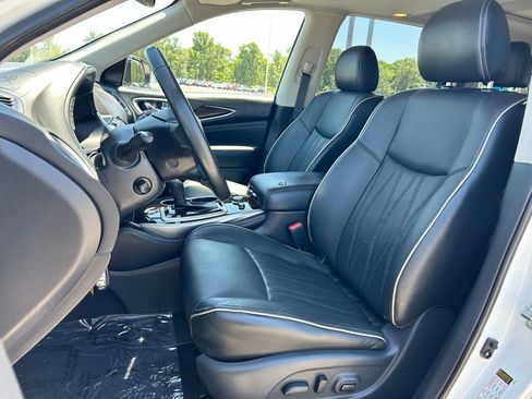 Used 2019 INFINITI QX60 Luxe w/ Sensory Package AWD/4WD image 12