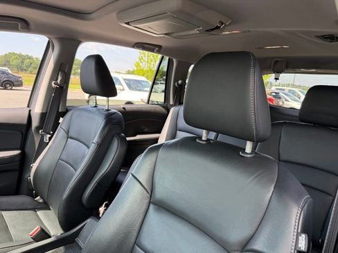 Used 2019 Honda Pilot Touring image 13