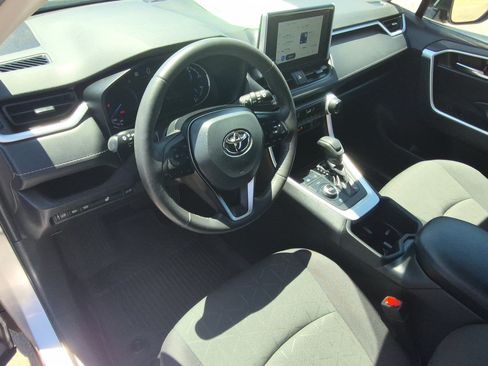 Used 2024 Toyota RAV4 XLE w/ Convenience Package AWD/4WD image 13