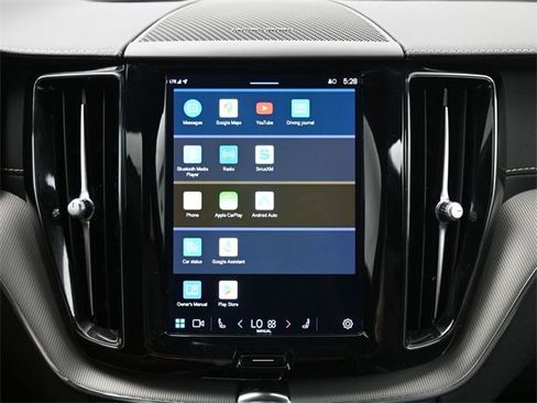 Used 2022 Volvo XC60 B6 R-Design w/ Protection Package Premier image 19